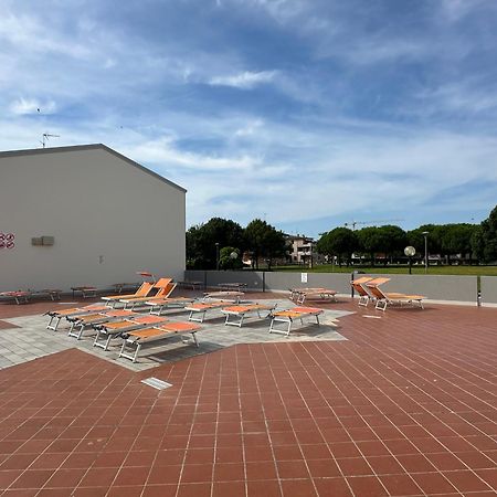 Villaggio Luna Swimmingpool- Agenzia Cocal Caorle Buitenkant foto
