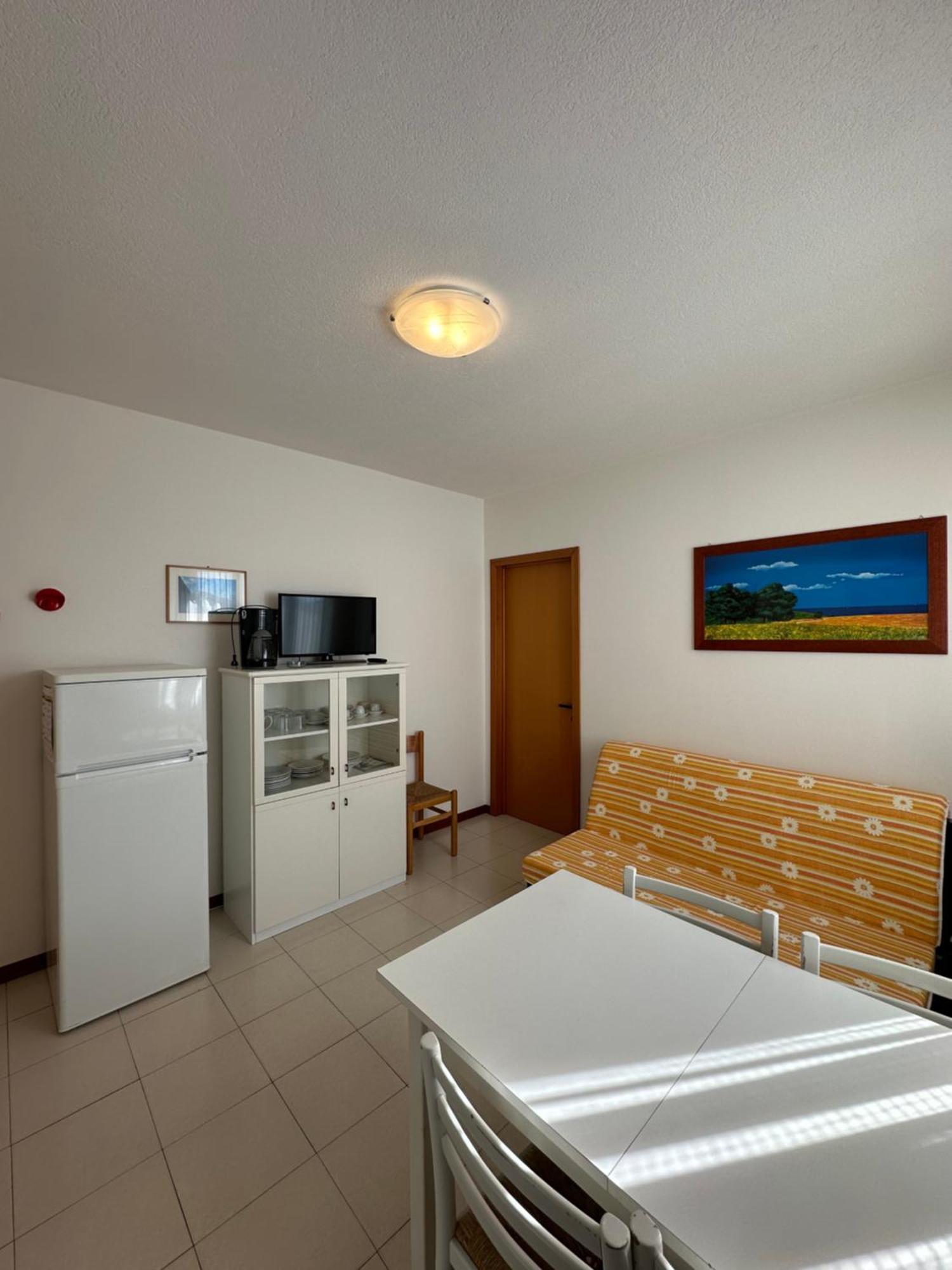 Villaggio Luna Swimmingpool- Agenzia Cocal Caorle Buitenkant foto
