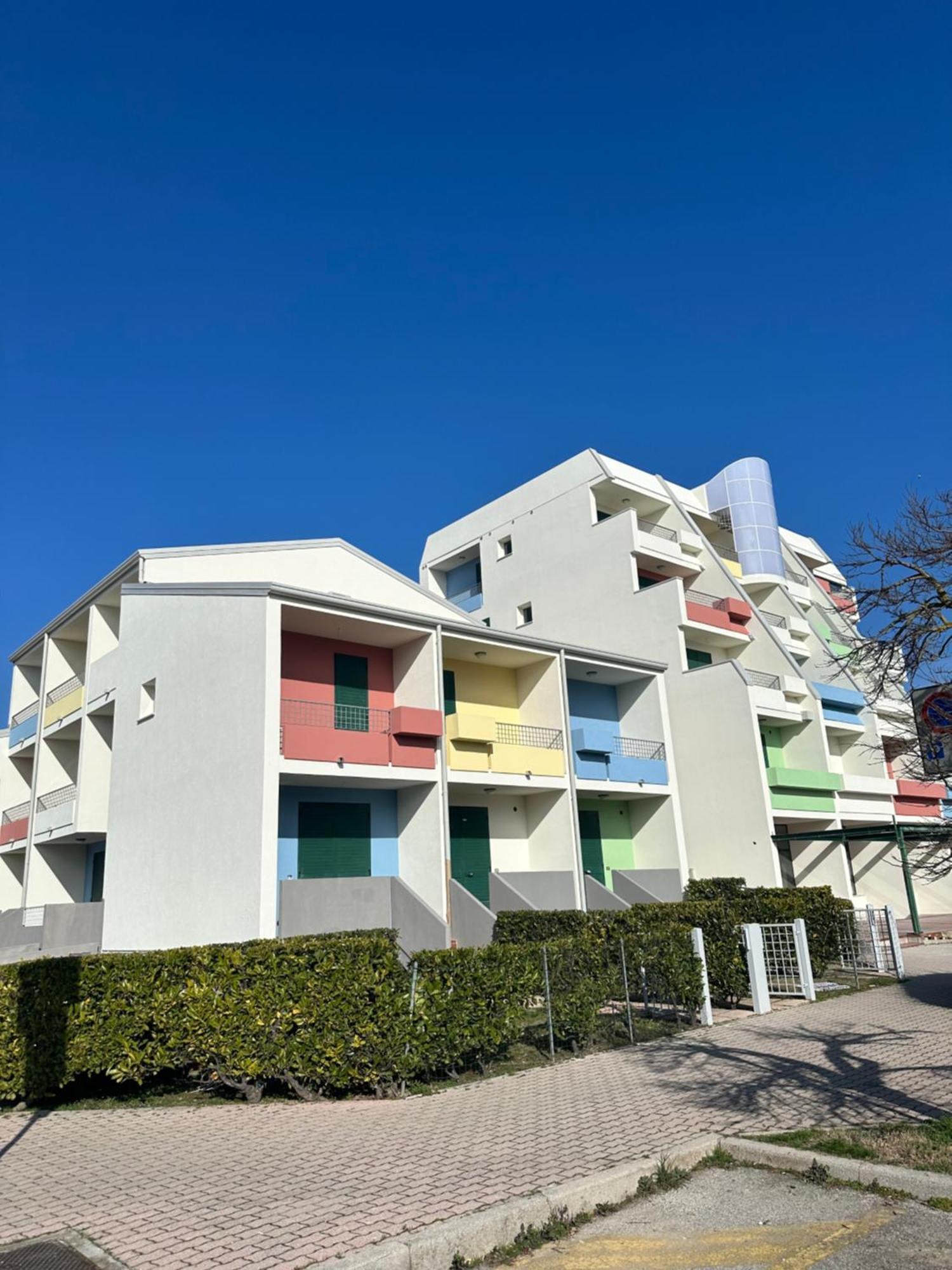 Villaggio Luna Swimmingpool- Agenzia Cocal Caorle Buitenkant foto