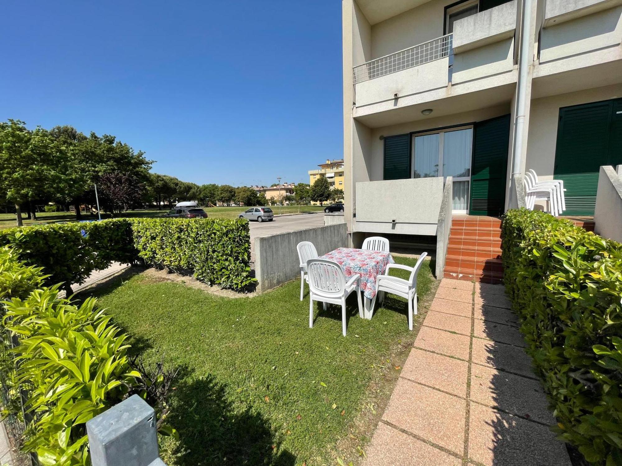 Villaggio Luna Swimmingpool- Agenzia Cocal Caorle Buitenkant foto