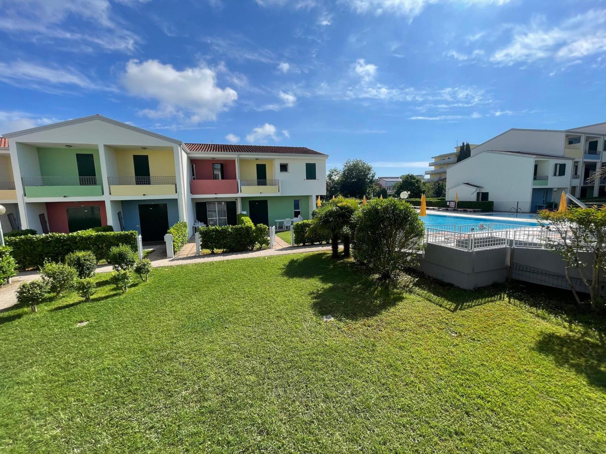 Villaggio Luna Swimmingpool- Agenzia Cocal Caorle Buitenkant foto