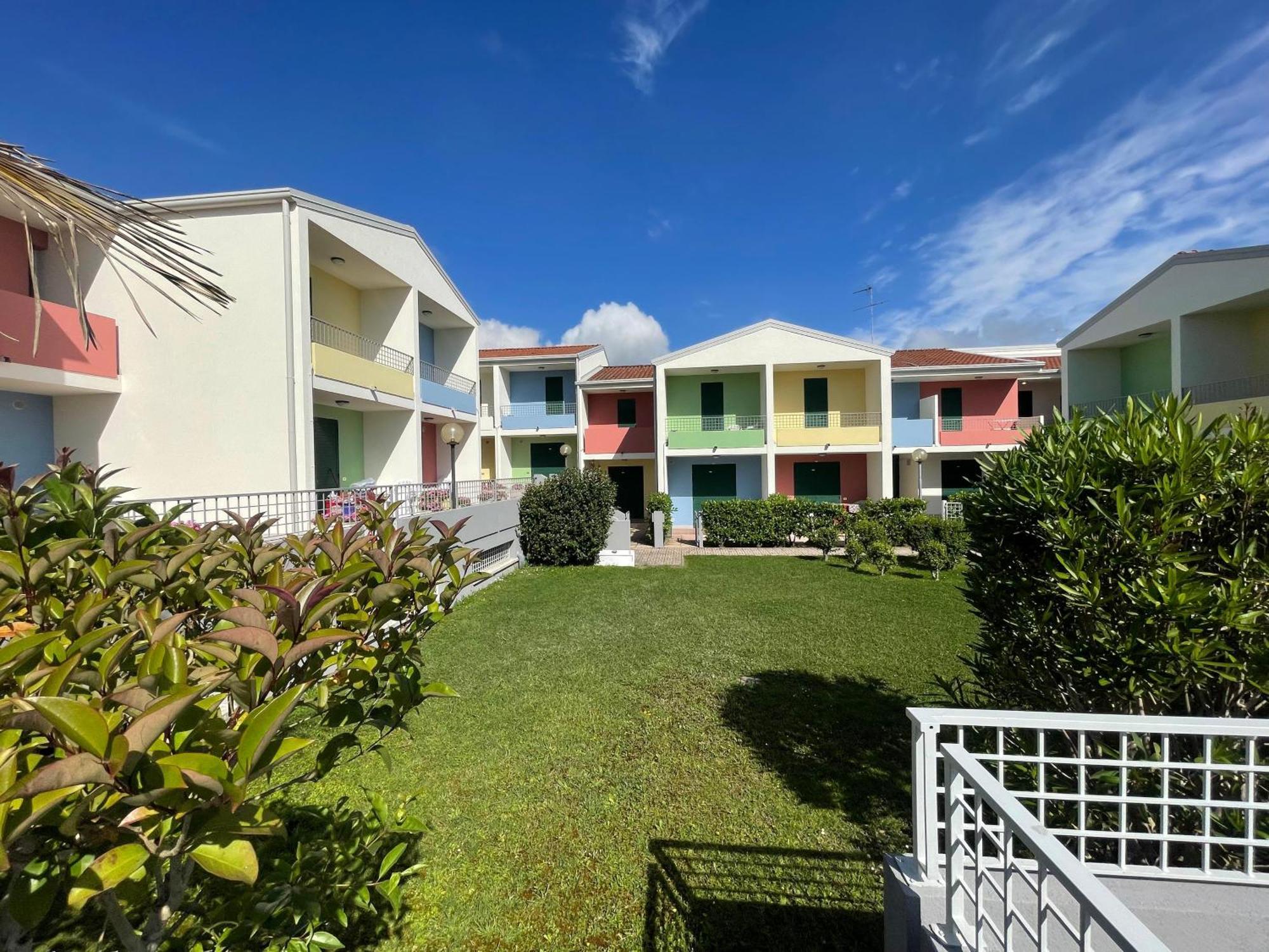 Villaggio Luna Swimmingpool- Agenzia Cocal Caorle Buitenkant foto
