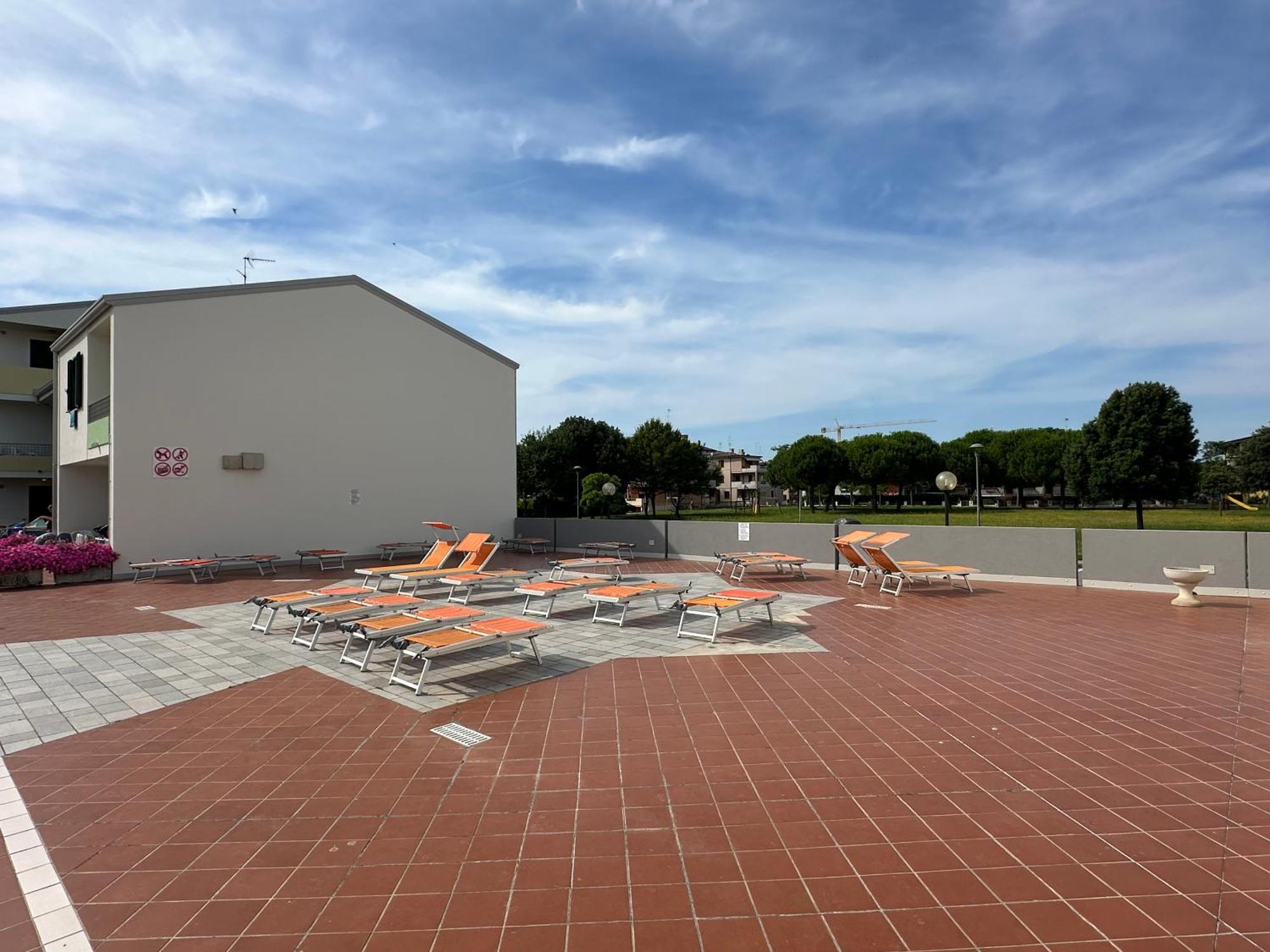 Villaggio Luna Swimmingpool- Agenzia Cocal Caorle Buitenkant foto